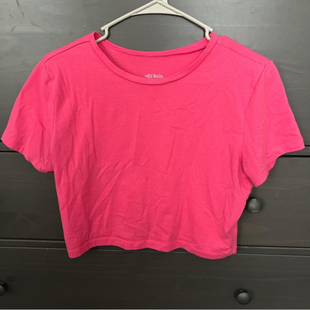 Wild fable hot pink crop top